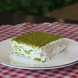ترليتشا فستق